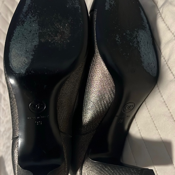 Chanel Embossed Lambskin Calfskin CC Cap Toe Ankle Boots - Picture 5 of 9